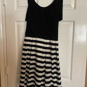 Forever 21 Black and White Striped Midi Dress